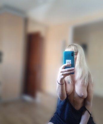 Страстная и опытная, я приглашаю тебя провести незабываемое время в моей обнаженной компании. Мои услуги включают классический секс, оральный секс без презерватива и многое другое. Я жажду удовлетворить тебя полностью и ощутить наши оргазмы вместе 😏💦 Мои фото 100% реальные, и мои умелые руки не оставят тебя равнодушным. Мои клиенты говорят, что я лучшая в своем деле, и я всегда иду на встречу их желаниям. Позвони мне и ты увидишь, насколько я горячая и страстная. Жду тебя для незабываемого приключения 🌹💋 Ольга